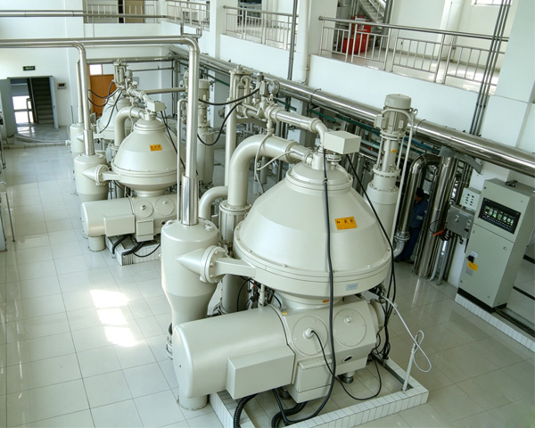 centrifuge separator for oil