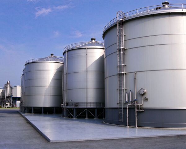 edible oil storage tank